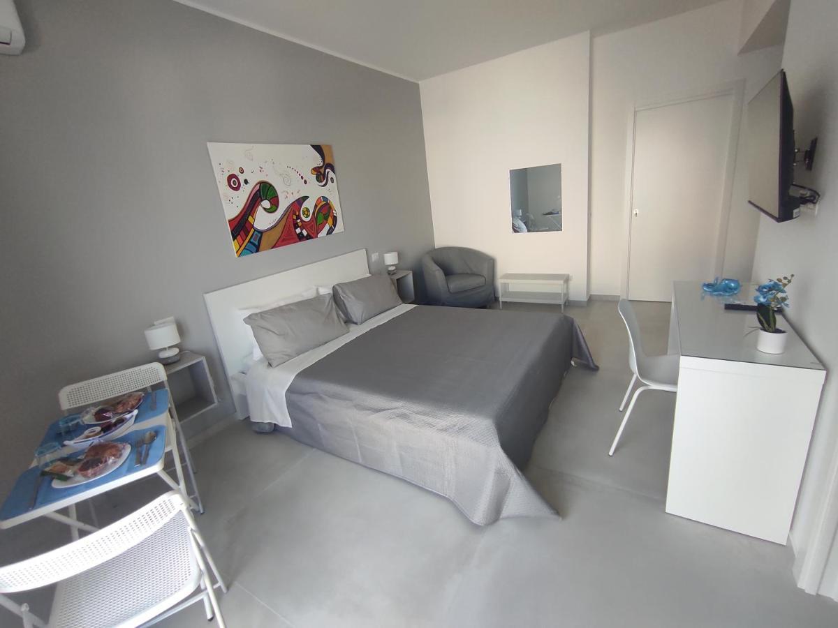 B&B La Finestra Sul Mare Milazzo Exterior photo