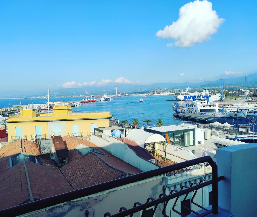 B&B La Finestra Sul Mare Milazzo Exterior photo