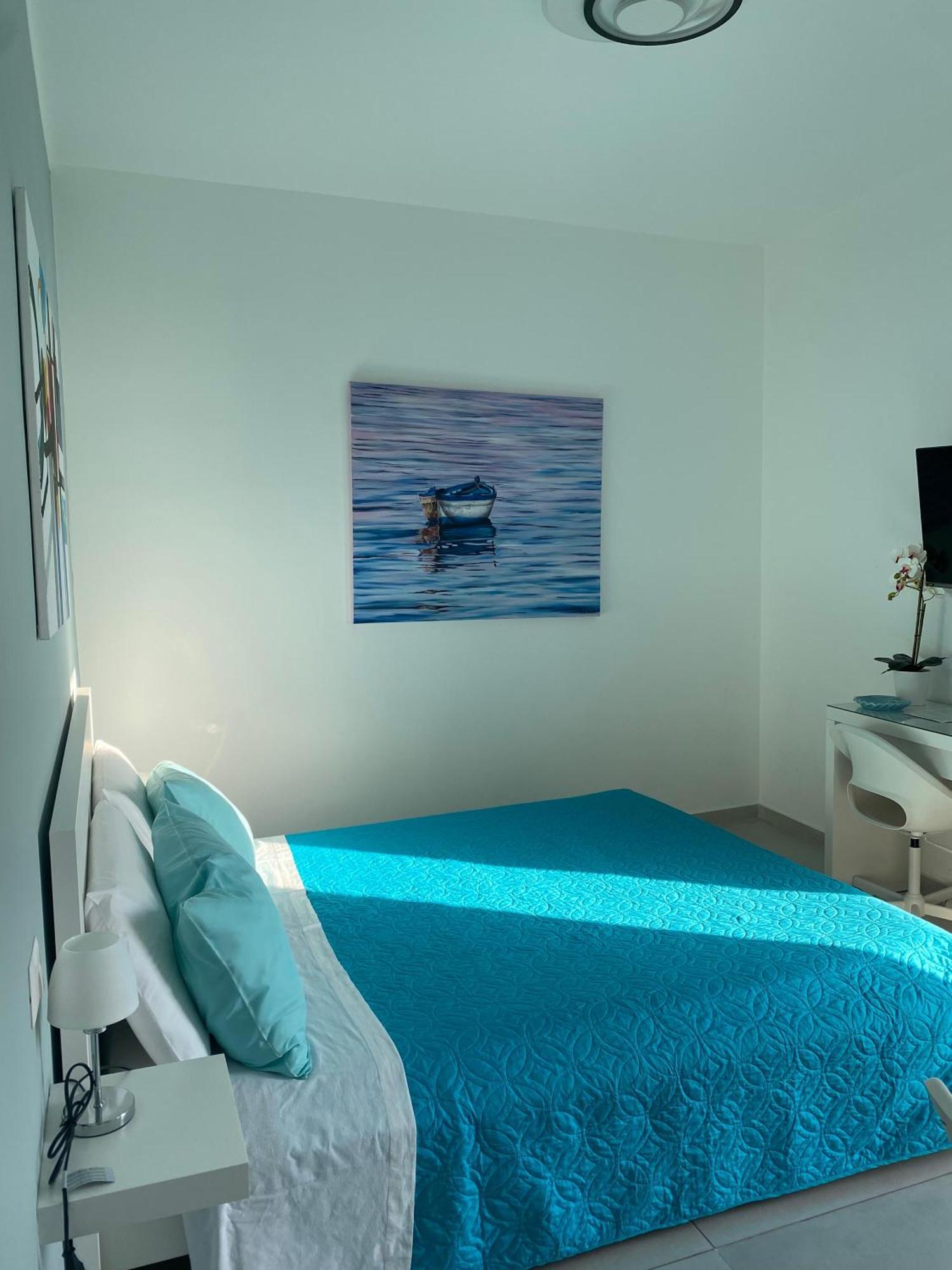 B&B La Finestra Sul Mare Milazzo Exterior photo